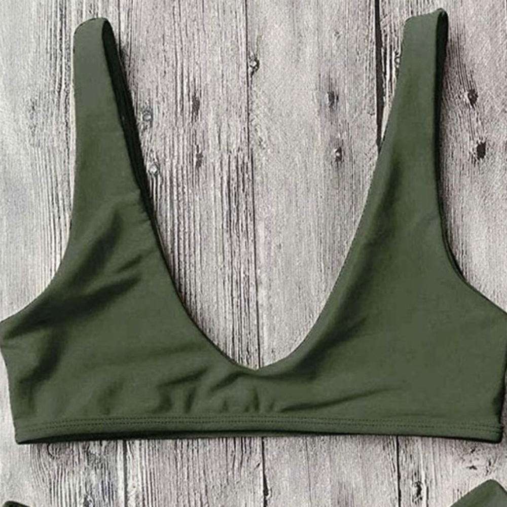 South Hampton Woman’s Sea Green Bathing Suit - Picture 3 of 5